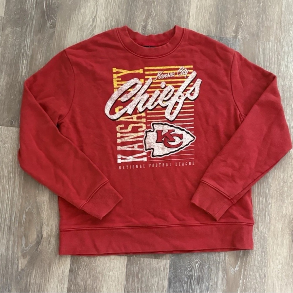 Kansas City Chiefs New Era Vintage Wash Crewneck Sweatshirt